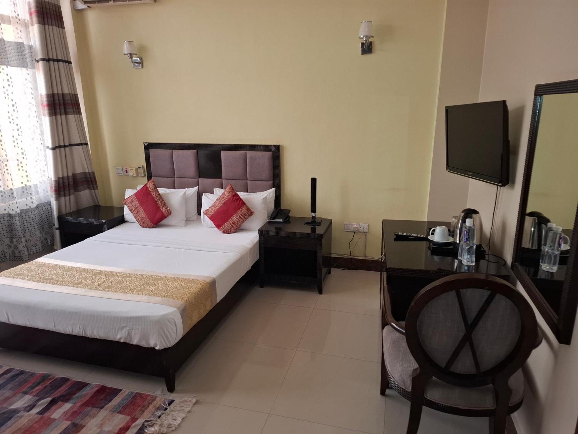 Flomi Hotel Morogoro Ngoại thất bức ảnh